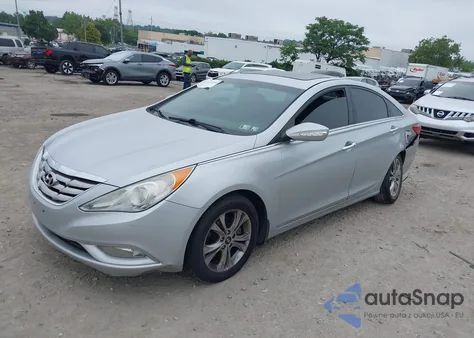 2013 Hyundai Sonata Limited из США, поврежденный, VIN 5NPEC4AC4DH581900